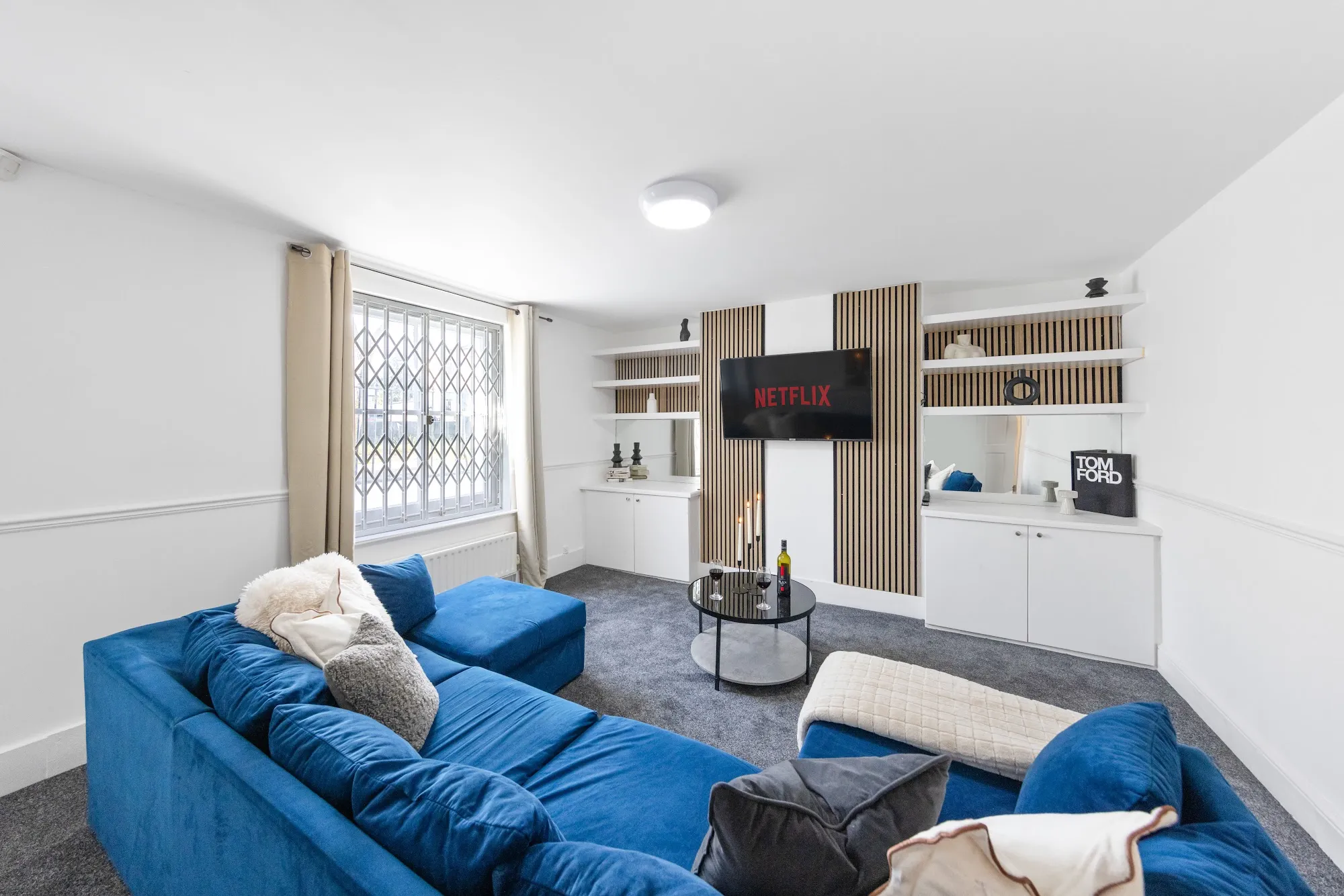 The Gravesend Lounge Flat, Gravesend